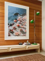 Platzsparende TV-Einheit – Bild 2