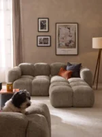 Modulares 3-Sitzer-Sofa Tayla aus Plüsch-Bouclé mit Ottomane – Bild 2
