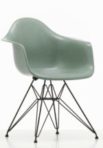 Eames Fiberglass Arm Chair DAR Stuhl Vitra – Bild 3